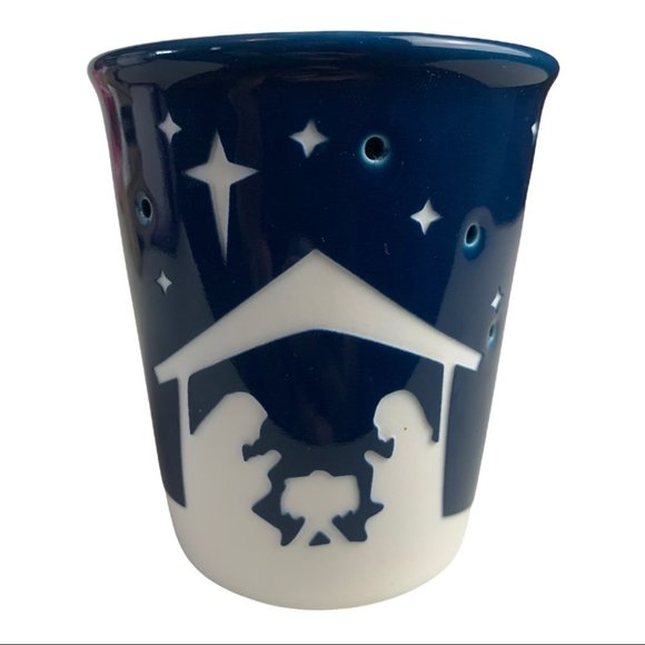 Scentsy Nativity Silent Wax Warmer & Eskimo Kiss Bar Holiday Collection - Picture 2 of 16